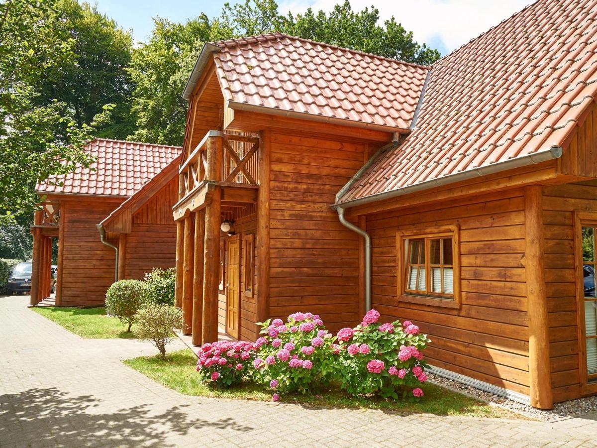 Strandschloesschen - Haushaelfte 2 Holiday home